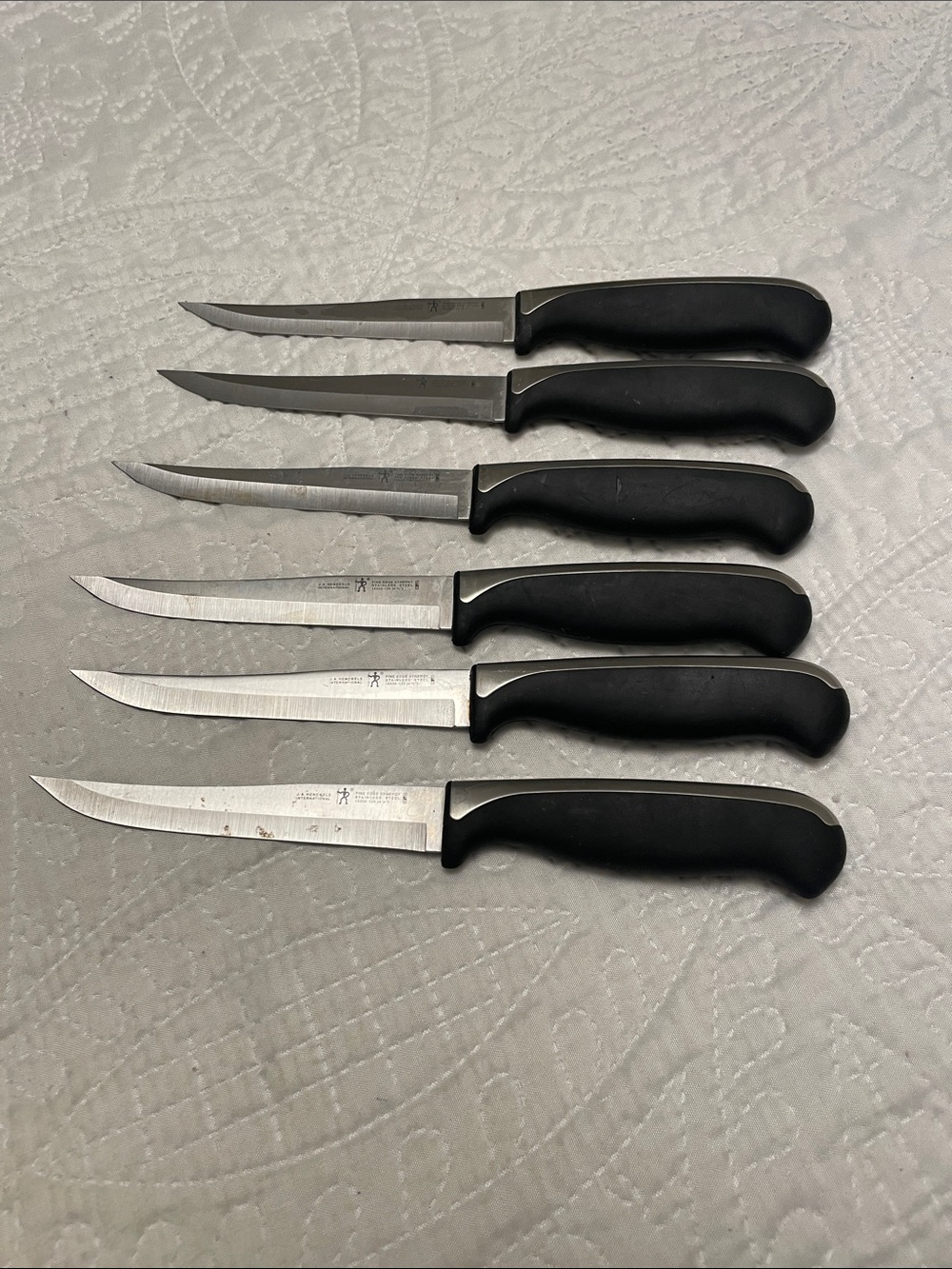 J. A. HENCKELS International Fine Edge Synergy EVEREDGE Steak Knives Set of 6
